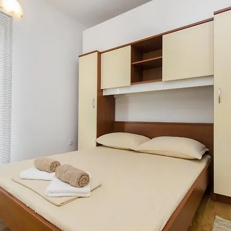 Apartmán Zoran Pirovac