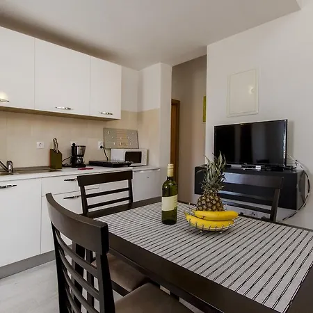 Apartment Zoran *