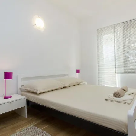 Apartment Zoran *